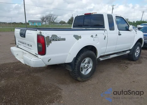 2001 Nissan Frontier Desert Runner Se-V6 from USA, damaged, VIN 1N6ED26TX1C327980